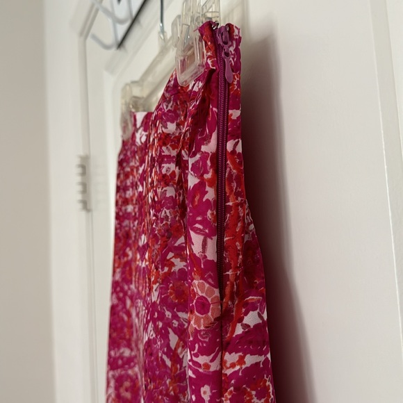 Show Me Your Mumu Flirt Skirt in Pomegranate Punch XS - Picture 6 of 10